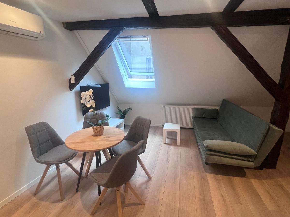 Studio Apartman Mia Zagreb Buitenkant foto