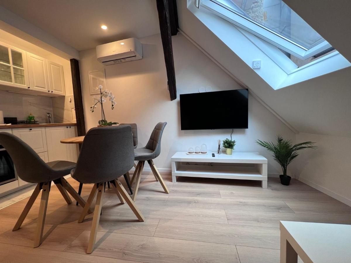 Studio Apartman Mia Zagreb Buitenkant foto